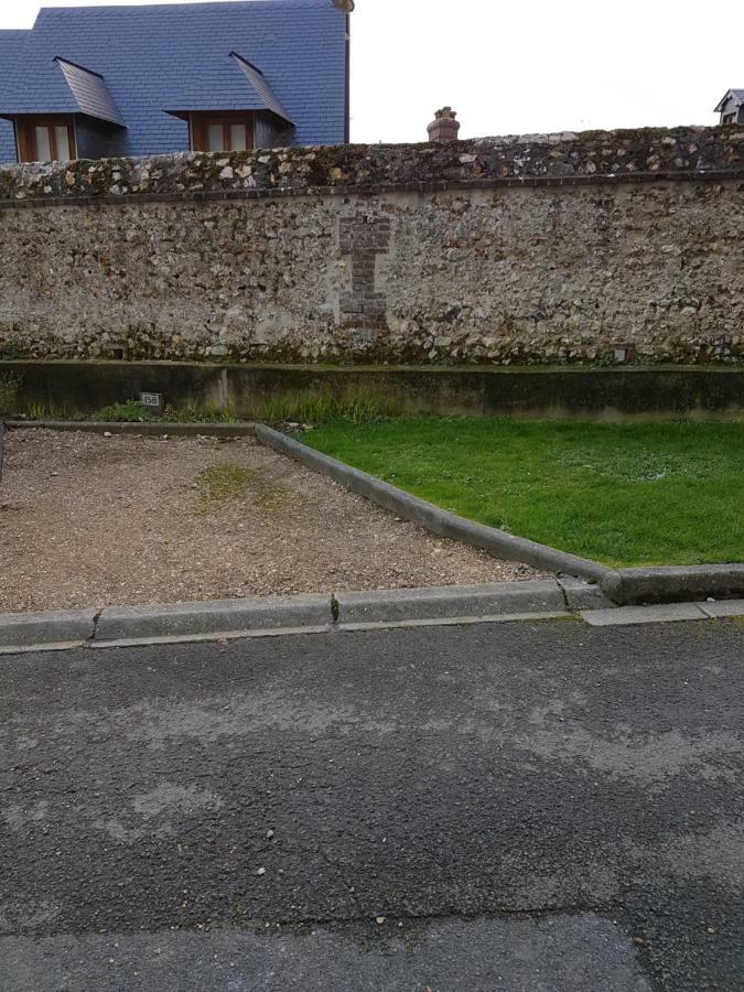 Apartament La Fleur D Honfleur Avec Son Parking Zewnętrze zdjęcie